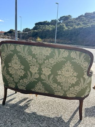 Sofá Isabelino Tapizado Tela y Madera