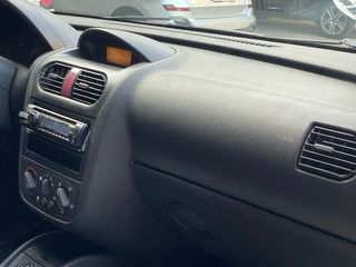 Opel Corsa 2003
