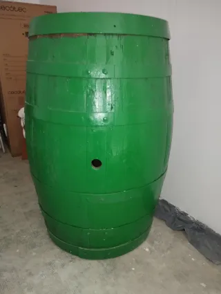 Barril de vino decorativo de madera