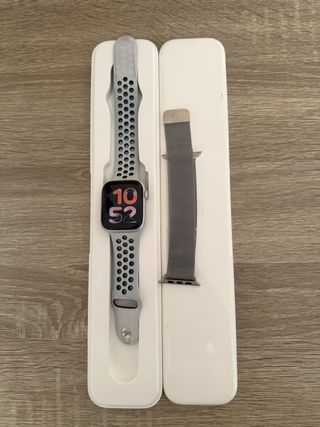 Apple Watch Series 8 45mm GPS Plata
