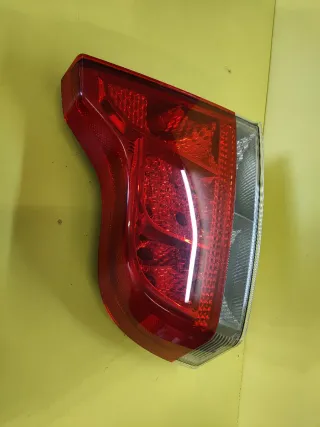 PILOTO TRASERO IZQUIERDO VOLVO S60