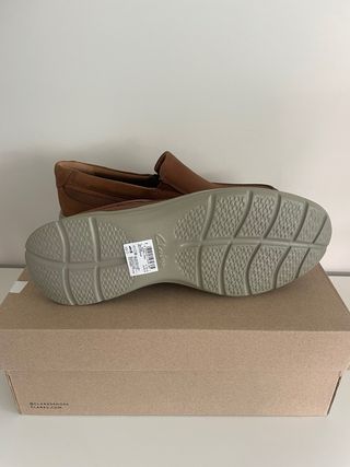 Zapatos Clarks Hombre Piel Slip-on Marrón