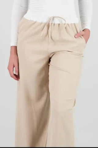 Pantalón doble cintura beige