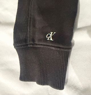 Sudadera Calvin Klein niño T12 negra y azul