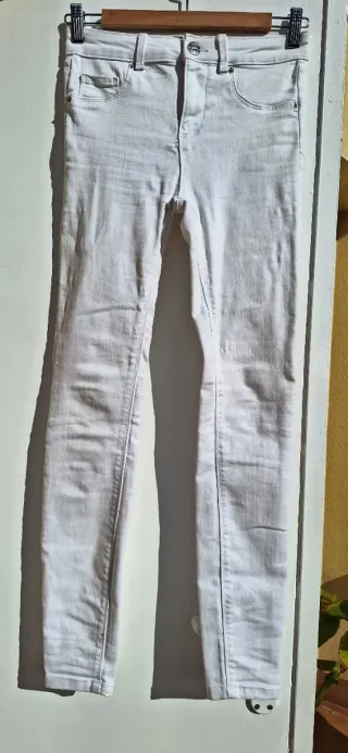 Pantalón blanco pitillo skinny push up t.26