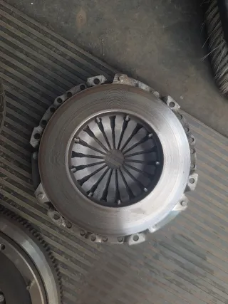 Embrague bimasa luk peugeot 1.6 hdi 323070110