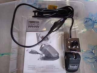 Webcam a estrenar con micrófono integrado