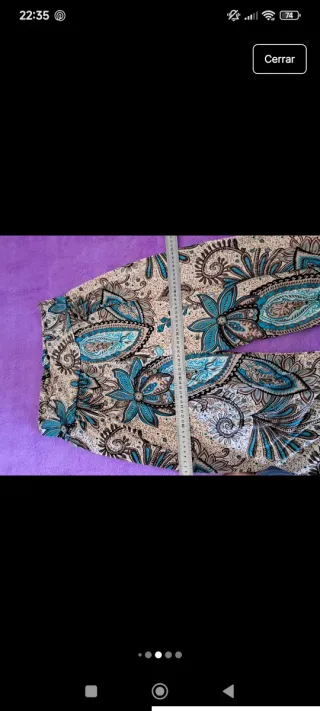 Pantalón estampado beige y azul