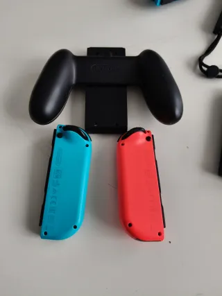 Joy-Con Nintendo Switch + Supporto