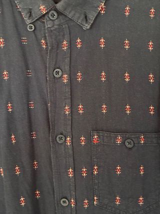 Lote 2 Camisas: Vaquera y Estampada