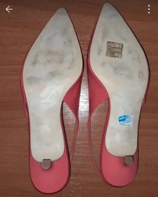 Zapatos marca Zendra Basic coral tacón bajo N°38