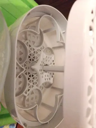 Esterilizador de biberones Miniland