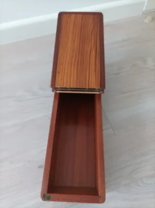 Caja de madera vintage