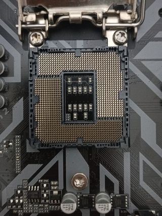 Lote: 32GB DDR4 + I5 8500 + placa base