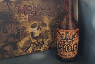 Bottiglia tema Grog Monkey Island Scimmia 3 teste