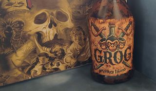 Bottiglia tema Grog Monkey Island Scimmia 3 teste