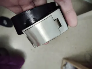 Reloj de pulsera plateado