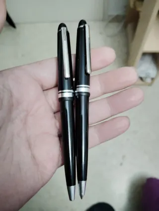 Reloj de pulsera plateado