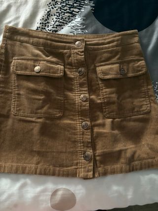 Minifalda pana camel Stradivarius