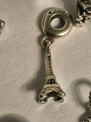 Colgante Torre Eiffel Pandora Plata