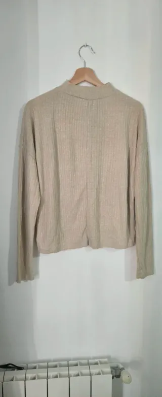 Camiseta fina Stradivarius Talla M beige