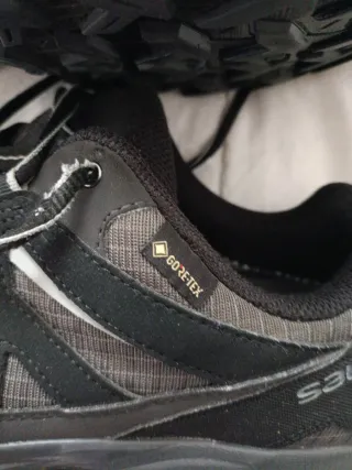 Calzado Salomon Trekking Gore-Tex Talla 43