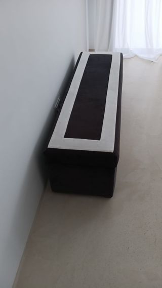 Banco de vestidor tela negro y blanco