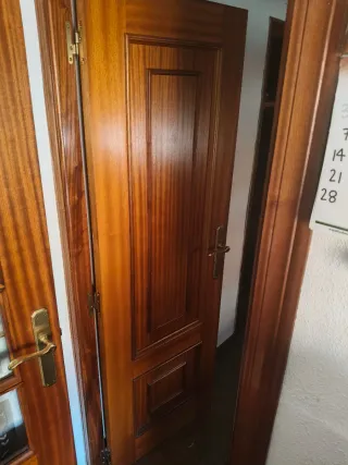 Sillón,muebles del salón, dormitorio y puertas