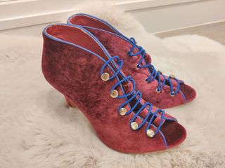 Zapatos buganvilla acordonados