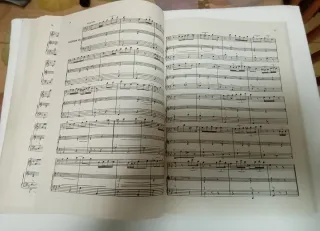 Libros de Solfeo 1°curso (Primera y Segunda parte)