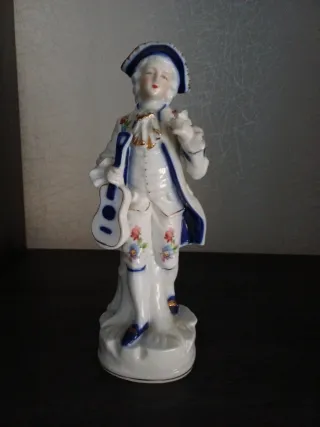 Figuras de porcelana pareja