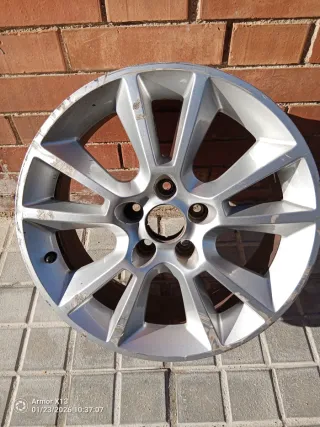 Llanta Opel Zafira 17 pulgadas