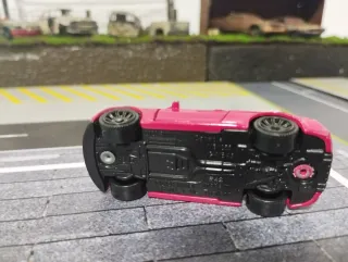 Matchbox BMW M4 Convertible Rojo