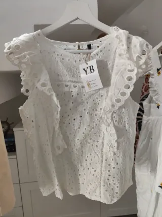Top encaje blanco