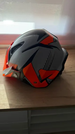 Casco Jet Airoh Cross