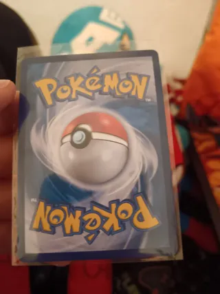 Carta Pokémon Ogerpon Coreana Escarlata y Púrpura