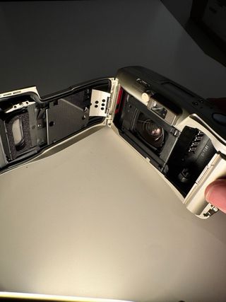 Olympus Mju Zoom Wide 80 Cámara Analógica