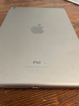 Apple iPad 9.7 Plata