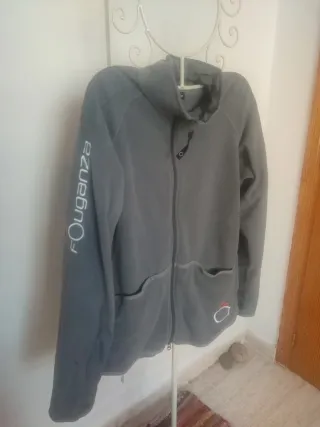 Polar Fouganza Talla M Gris