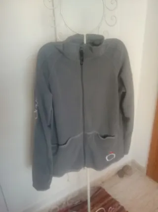 Polar Fouganza Talla M Gris