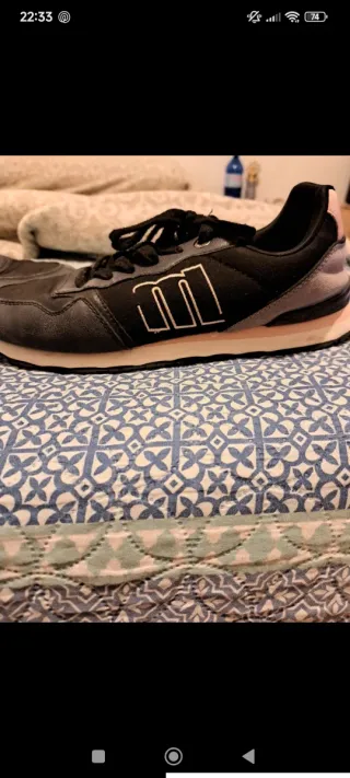 Zapatillas Mustang negras y grises