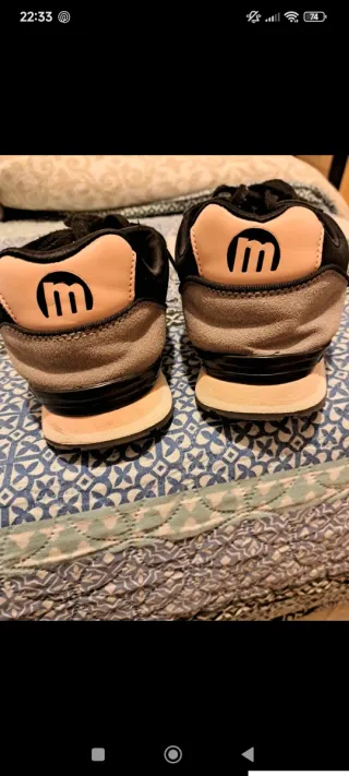 Zapatillas Mustang negras y grises