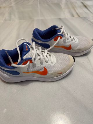 Zapatillas Nike Running Niños Blancas talla 33,5