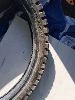 Neumático TKC 80 delantero