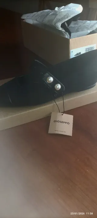 Zapatos Giosseppo Negros Perlas Talla 39