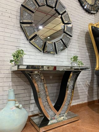Consola y espejo decorativo plateado
