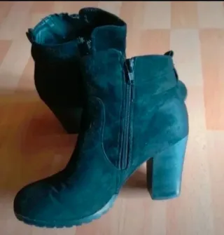 Botines ante negro tacón hebilla