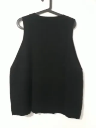 Chaleco negro Stradivarius