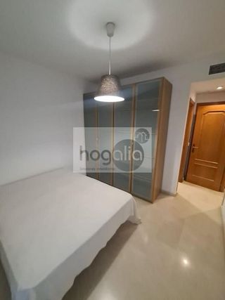 Piso en alquiler en Pedro Salvador - Las Palmeritas en Sevilla