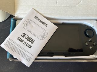 Consola de videojuegos portátil negra